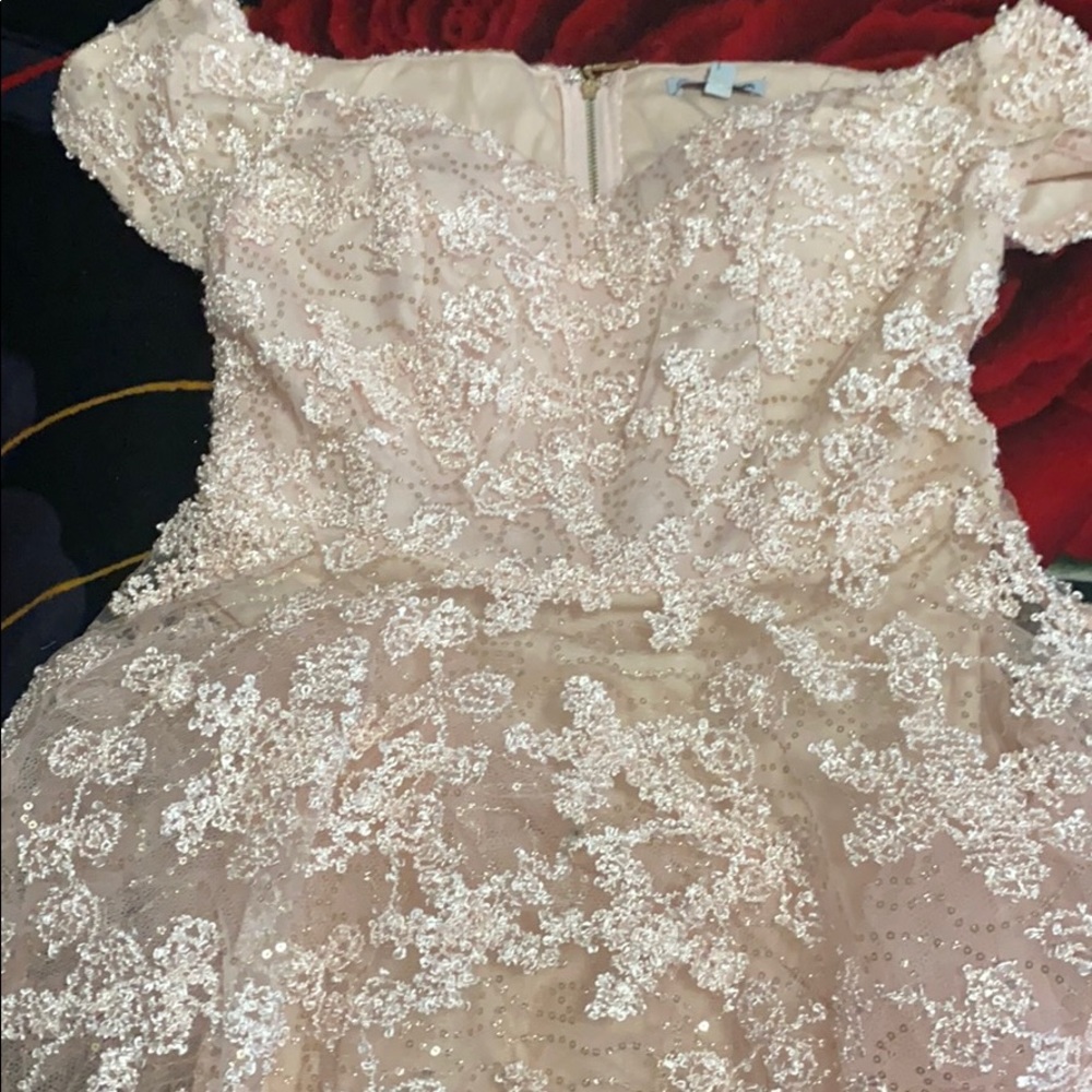 Dress - Picture 1 of 8